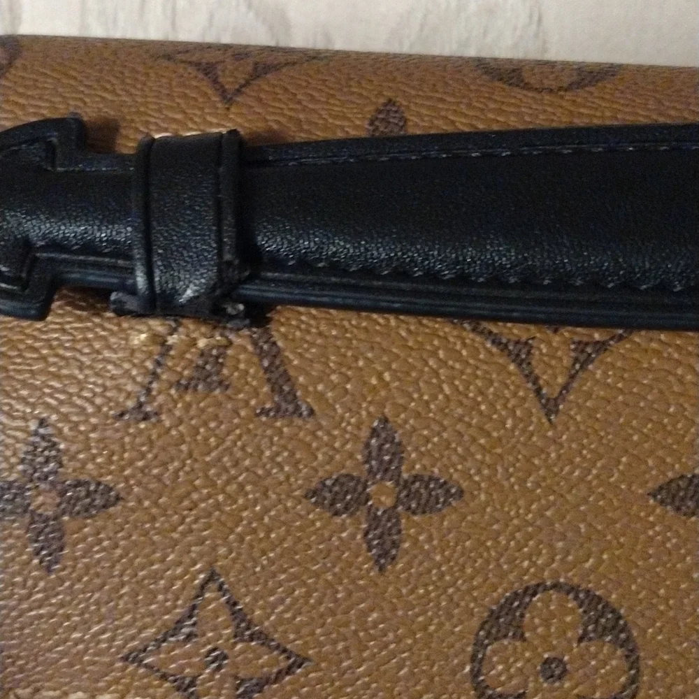 Louis Vuitton Reverse Monogram Pochette Metis - Picture 13 of 16